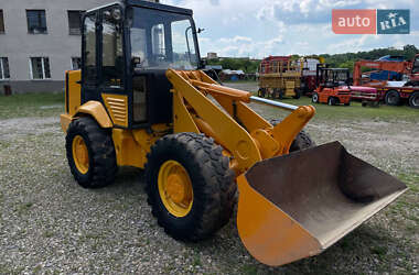 Фронтальный погрузчик JCB 409 1998 в Черновцах