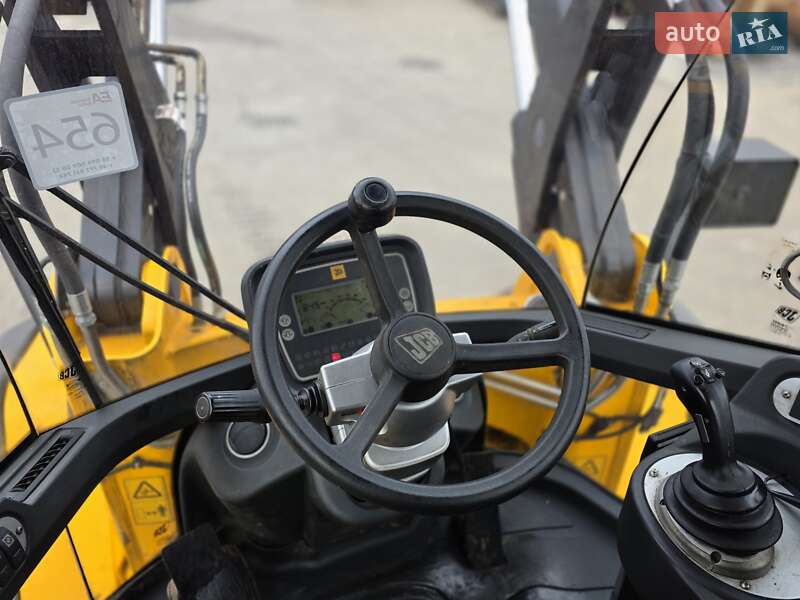 Фронтальный погрузчик JCB 426 2011 в Ровно фото 6 Фронтальный погрузчик JCB 426 2011 в Ровно