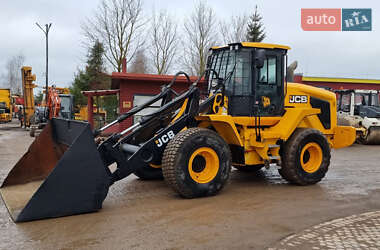 Фронтальный погрузчик JCB 427 2020 в 