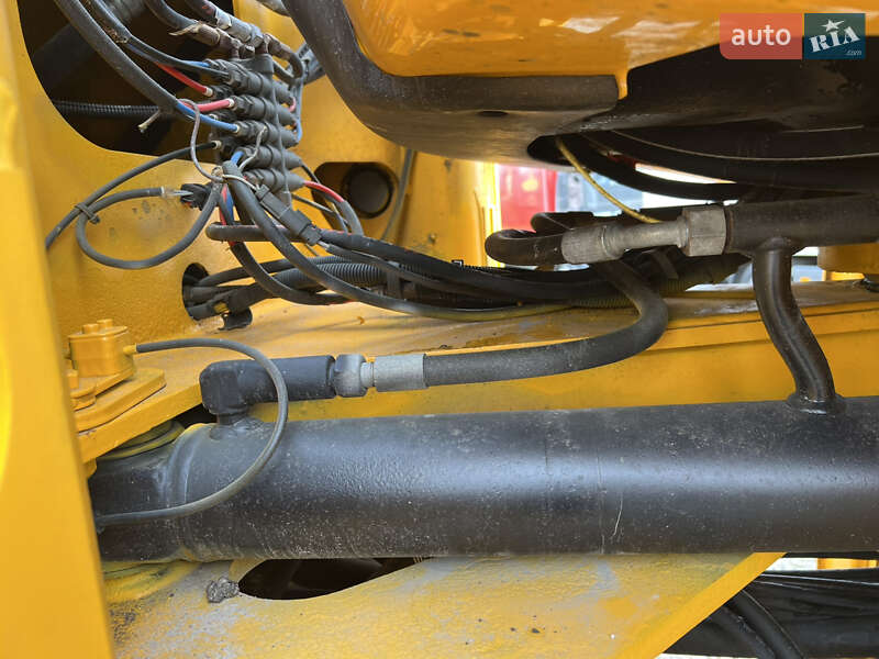 Фронтальный погрузчик JCB 436 2010 в Луцке