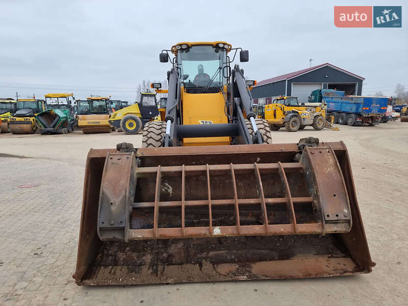 Фронтальный погрузчик JCB 437 2008 в Одессе