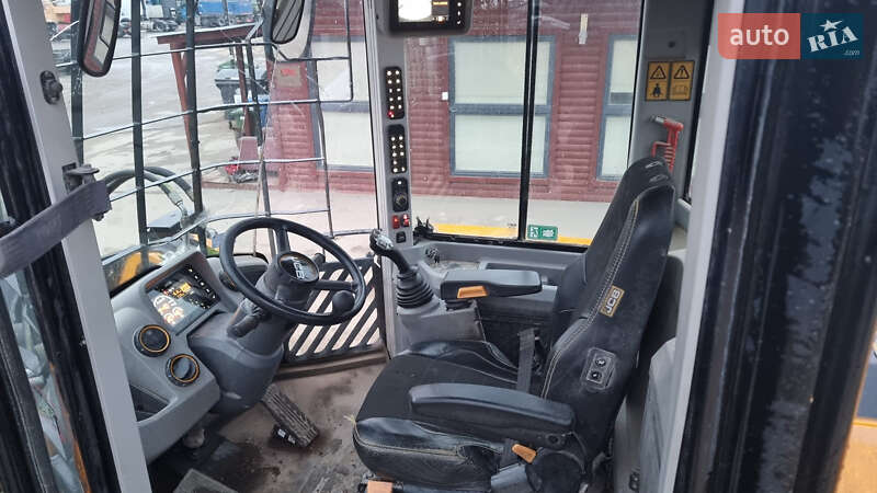 Фронтальні навантажувачі JCB 437 2018 в Одесі