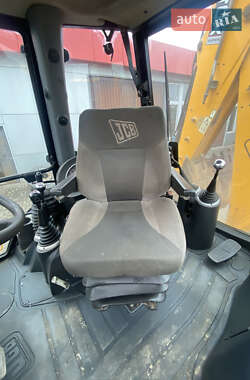 Екскаватор навантажувач JCB 4CX 2010 в 