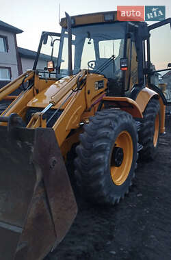 Экскаватор погрузчик JCB 4CX 2007 в Львове