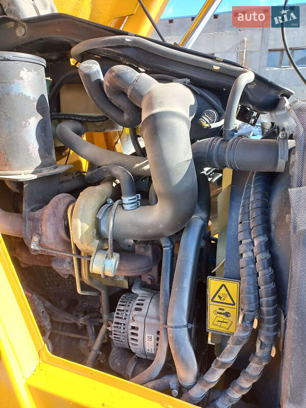 Экскаватор погрузчик JCB 4CX 2011 в Киеве