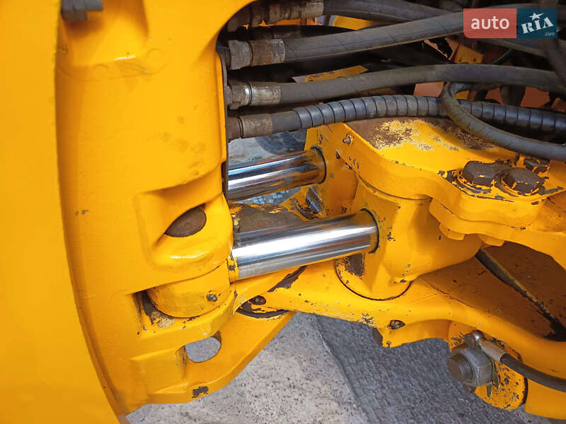 Колесный экскаватор JCB 4CX 1999 в Житомире