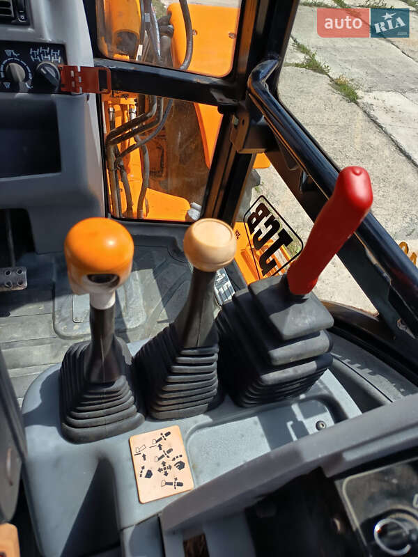 Колесный экскаватор JCB 4CX 1999 в Житомире