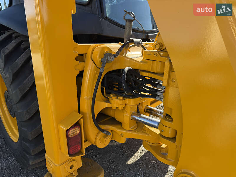 Экскаватор погрузчик JCB 4CX 2010 в Киеве
