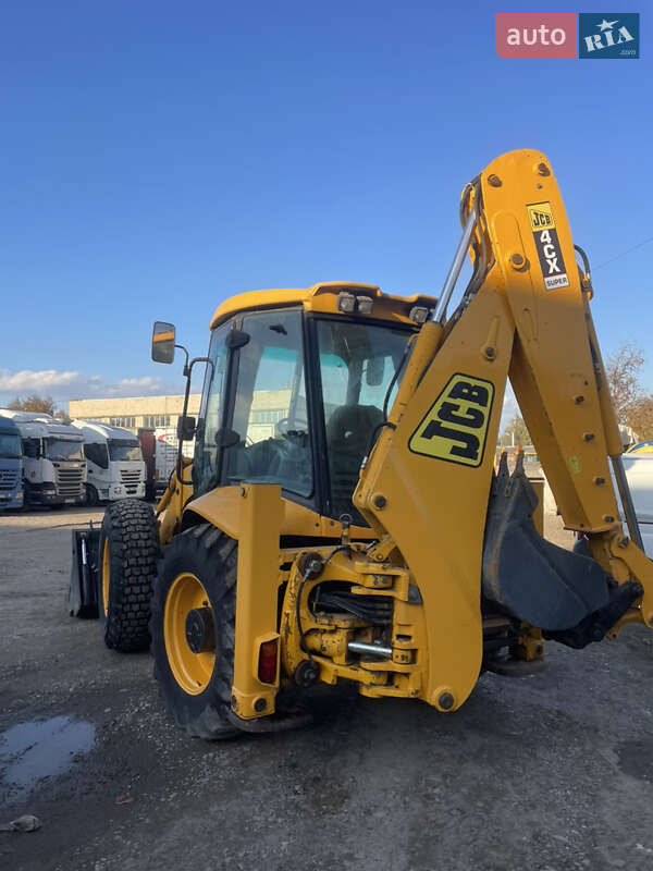 Екскаватор навантажувач JCB 4CX 2003 в Чернівцях