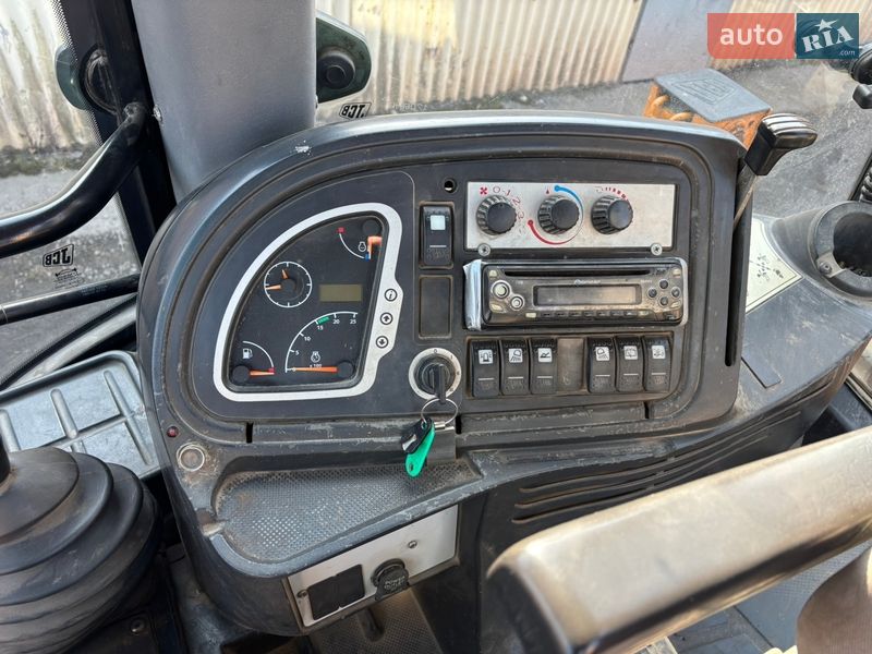 Экскаватор погрузчик JCB 4CX 2010 в Львове