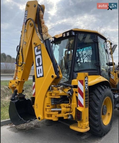 Екскаватор навантажувач JCB 4CX 2003 в Луцьку