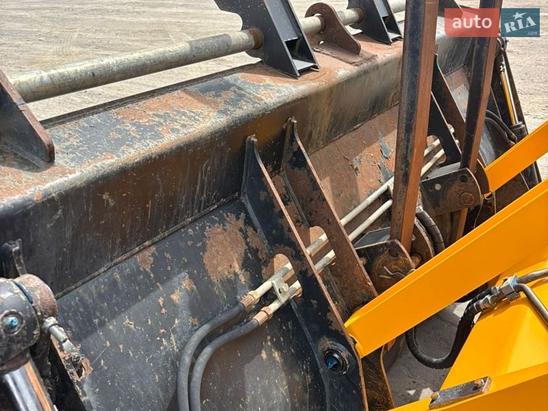 Екскаватор навантажувач JCB 4CX 2018 в Львові
