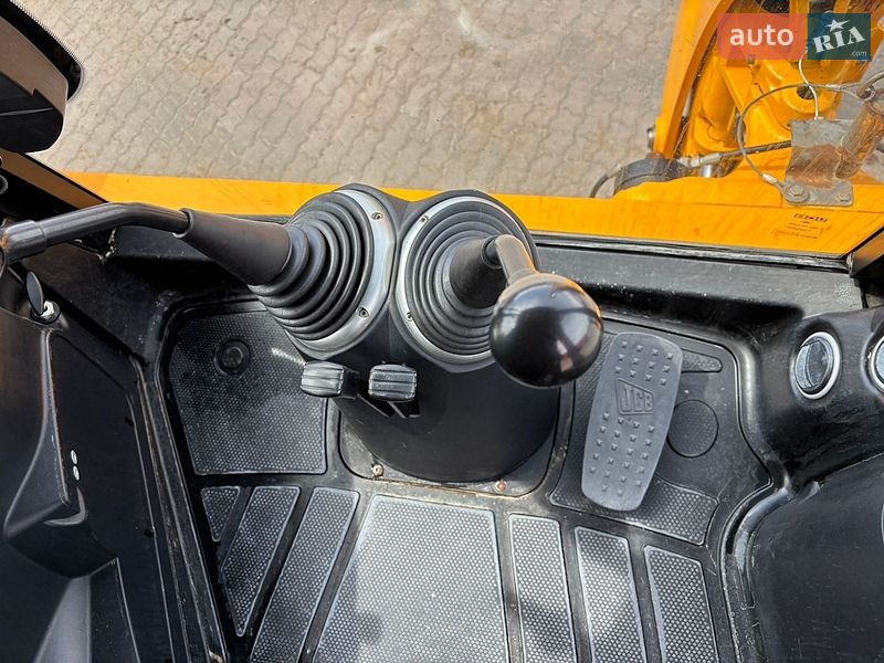 Екскаватор навантажувач JCB 4CX 2018 в Львові