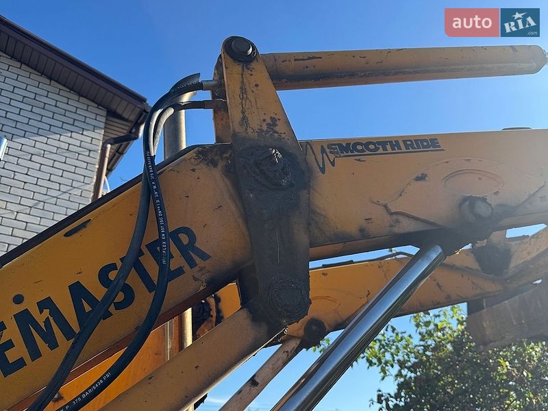 Екскаватор навантажувач JCB 4CX 2002 в Харкові фото 6 Екскаватор навантажувач JCB 4CX 2002 в Харкові