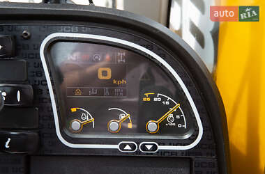 Подъемник телескопический JCB 525-60 Hi-Viz 2024 в 