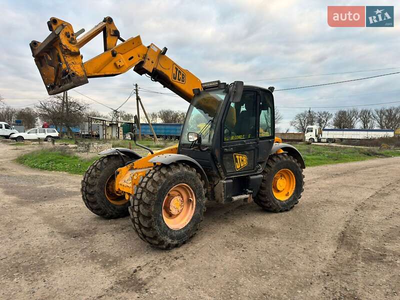 Телескопический погрузчик JCB 530-70 2002 в Сычавке