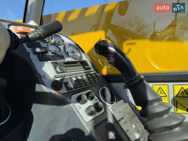 Телескопический погрузчик JCB 530-70 2005 в Луцке фото 9 Телескопический погрузчик JCB 530-70 2005 в Луцке