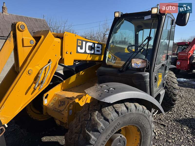 Телескопический погрузчик JCB 530-70 2005 в Луцке фото 18 Телескопический погрузчик JCB 530-70 2005 в Луцке