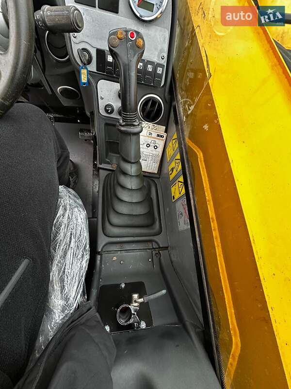 Телескопический погрузчик JCB 530 2004 в Горохове