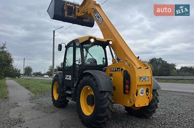 Телескопический погрузчик JCB 531-70 2010 в 