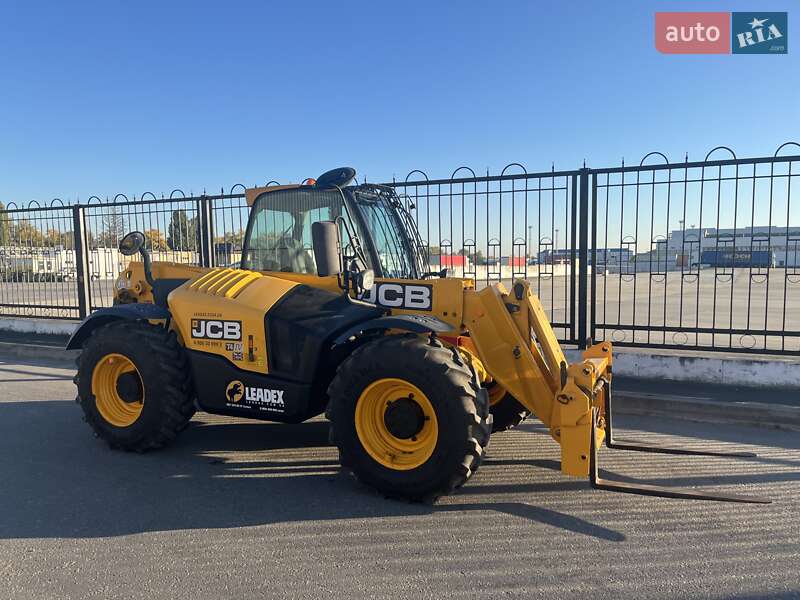 Телескопический погрузчик JCB 531-70 2016 в 