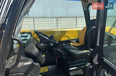 Телескопический погрузчик JCB 531-70 2017 в 
