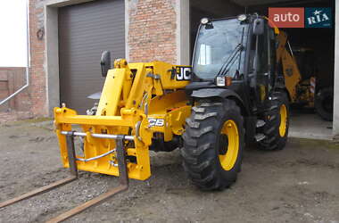 Телескопический погрузчик JCB 531-70 2011 в 