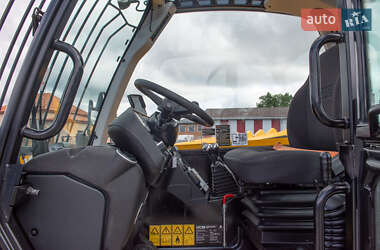 Подъемник телескопический JCB 531-70 2023 в 
