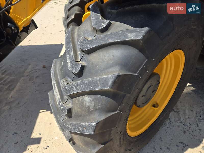 Телескопический погрузчик JCB 531-70 2012 в Болграде