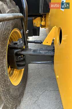 Телескопический погрузчик JCB 531-70 2013 в 