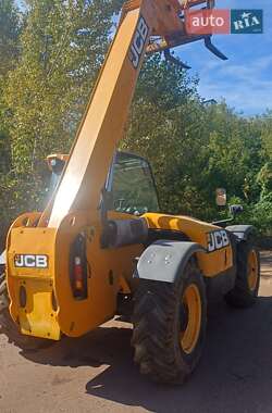 Телескопічні навантажувачі JCB 531-70 2012 в 