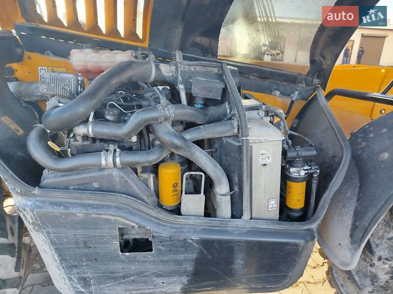 Телескопический погрузчик JCB 531-70 2017 в Ярмолинцах
