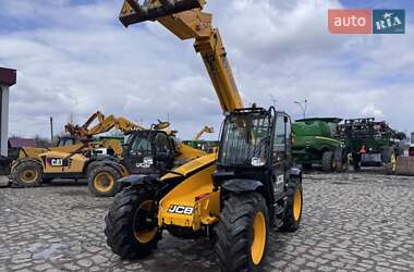 Телескопічні навантажувачі JCB 531-70 2022 в Рівному