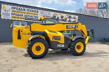 Телескопический погрузчик JCB 533-105 2016 в Черняхове