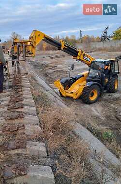 Телескопічні навантажувачі JCB 533-105 2006 в 