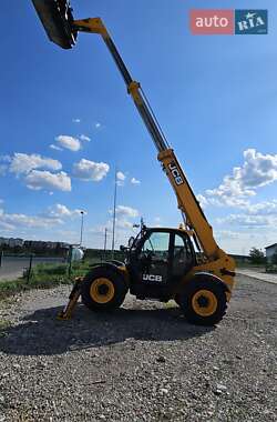 Телескопический погрузчик JCB 533-105 2007 в 