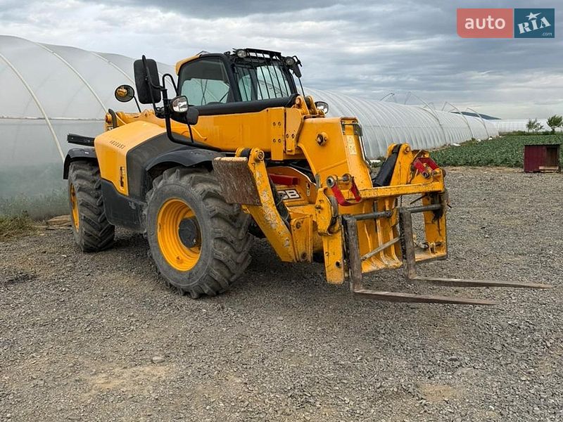 Телескопический погрузчик JCB 533-105 2017 в Заречье