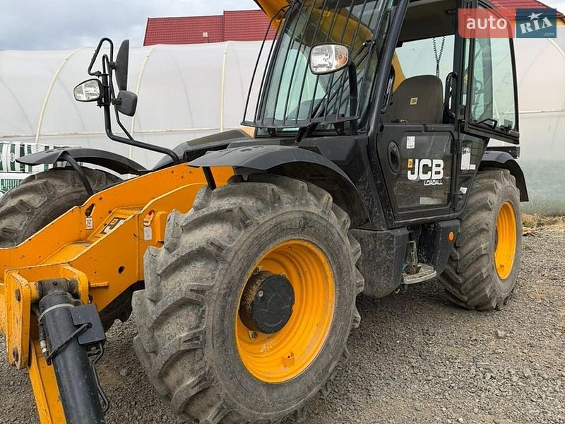 Телескопический погрузчик JCB 533-105 2017 в Заречье