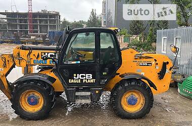 JCB 535-125 2013