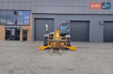 Телескопический погрузчик JCB 535-125 2019 в 