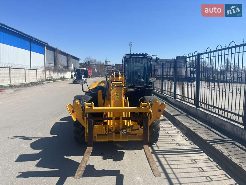 Телескопический погрузчик JCB 535-125 2015 в Киеве