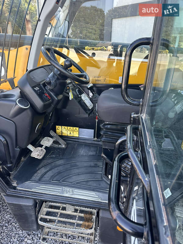 Телескопический погрузчик JCB 535-140 2015 в Городке