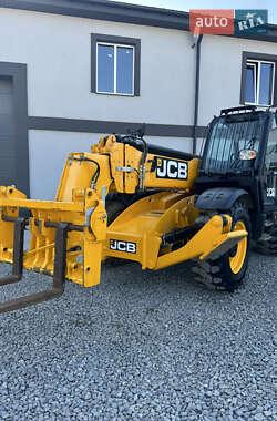 JCB 535-140 2015