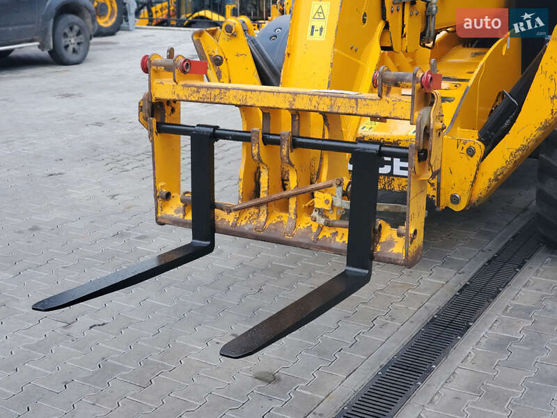 Телескопический погрузчик JCB 535-140 2015 в Ровно