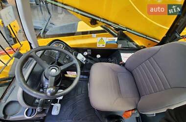 Телескопический погрузчик JCB 535-140 2014 в 