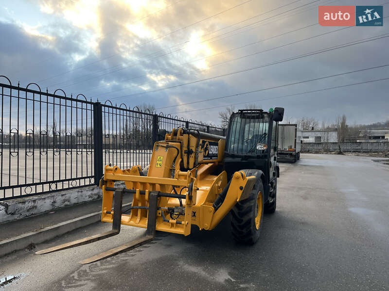 Телескопический погрузчик JCB 535-140 2014 в Киеве