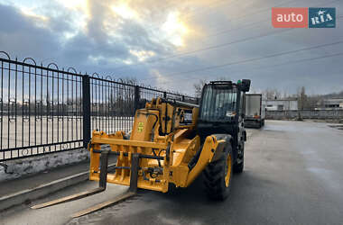 Телескопический погрузчик JCB 535-140 2014 в 