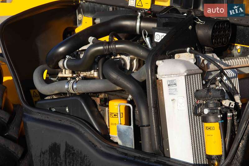 Подъемник телескопический JCB 535-140 2015 в Житомире