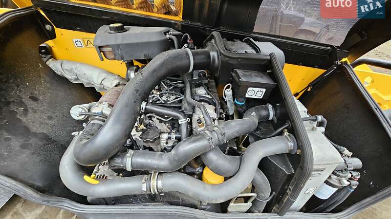 Телескопический погрузчик JCB 535-140 2014 в Киеве