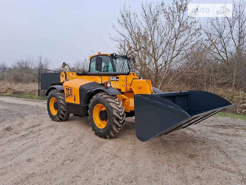 Телескопический погрузчик JCB 535-95 2009 в Гусятине